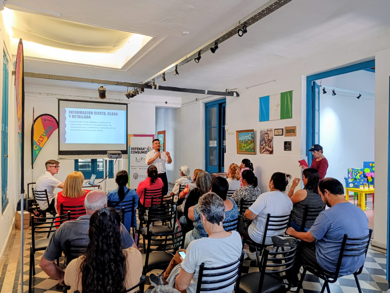 Se realizó con éxito la charla sobre derechos del consumidor para adultos mayores